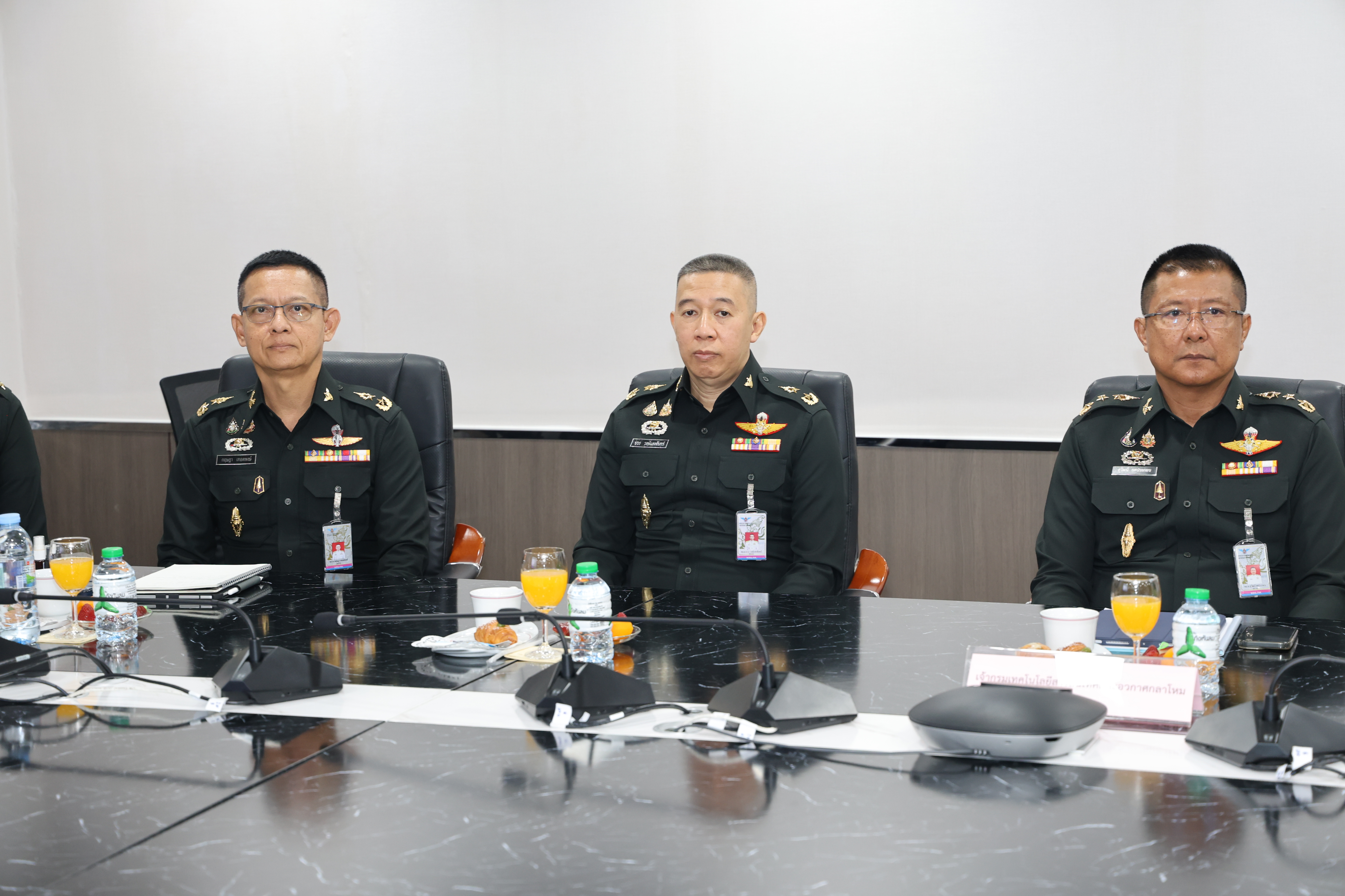 ร่วมให้การต้อนรับ รองปลัดกระทรวงกลาโหม