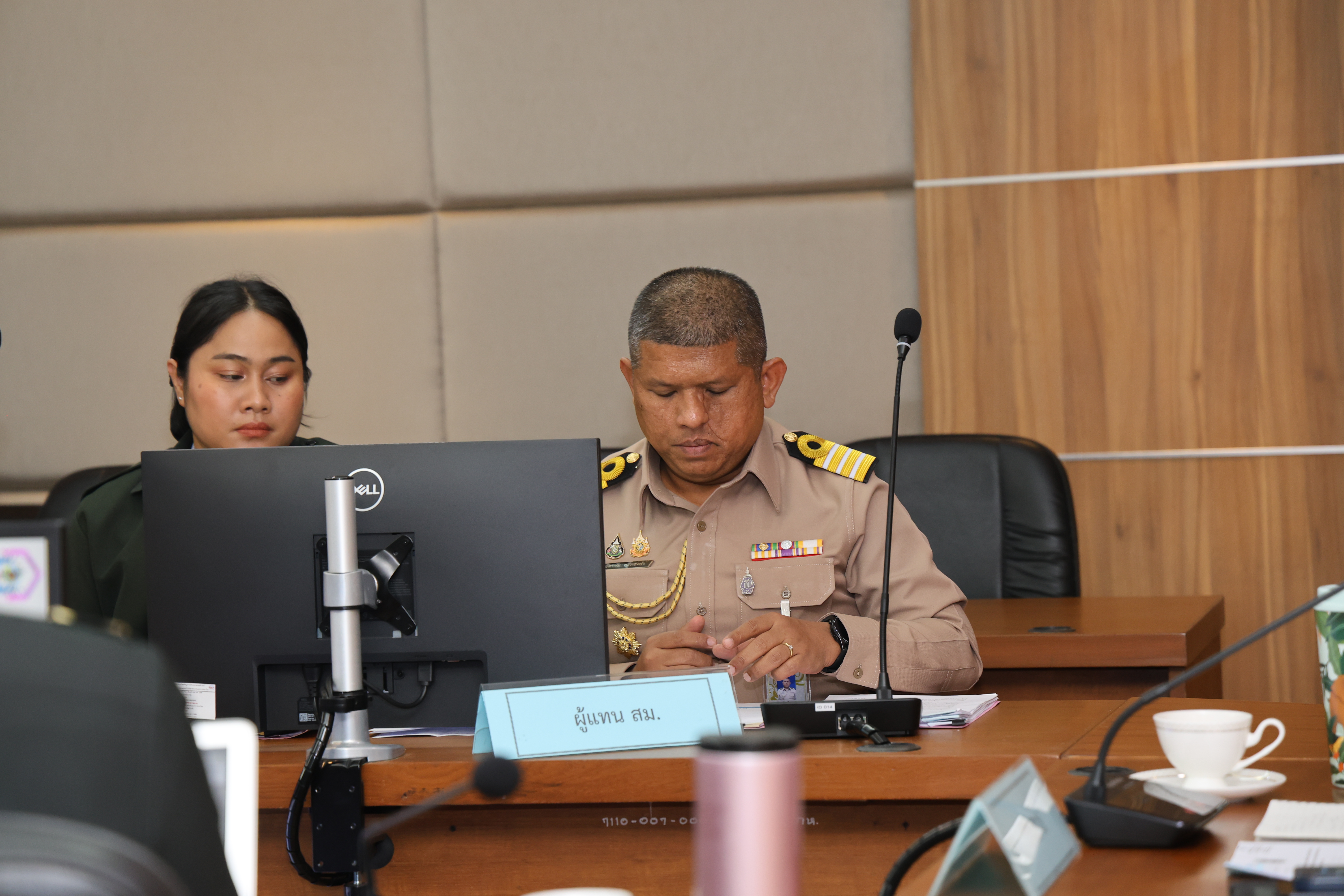 ประชุมหารือเพื่อเตรียมรับมอบงานฯ
