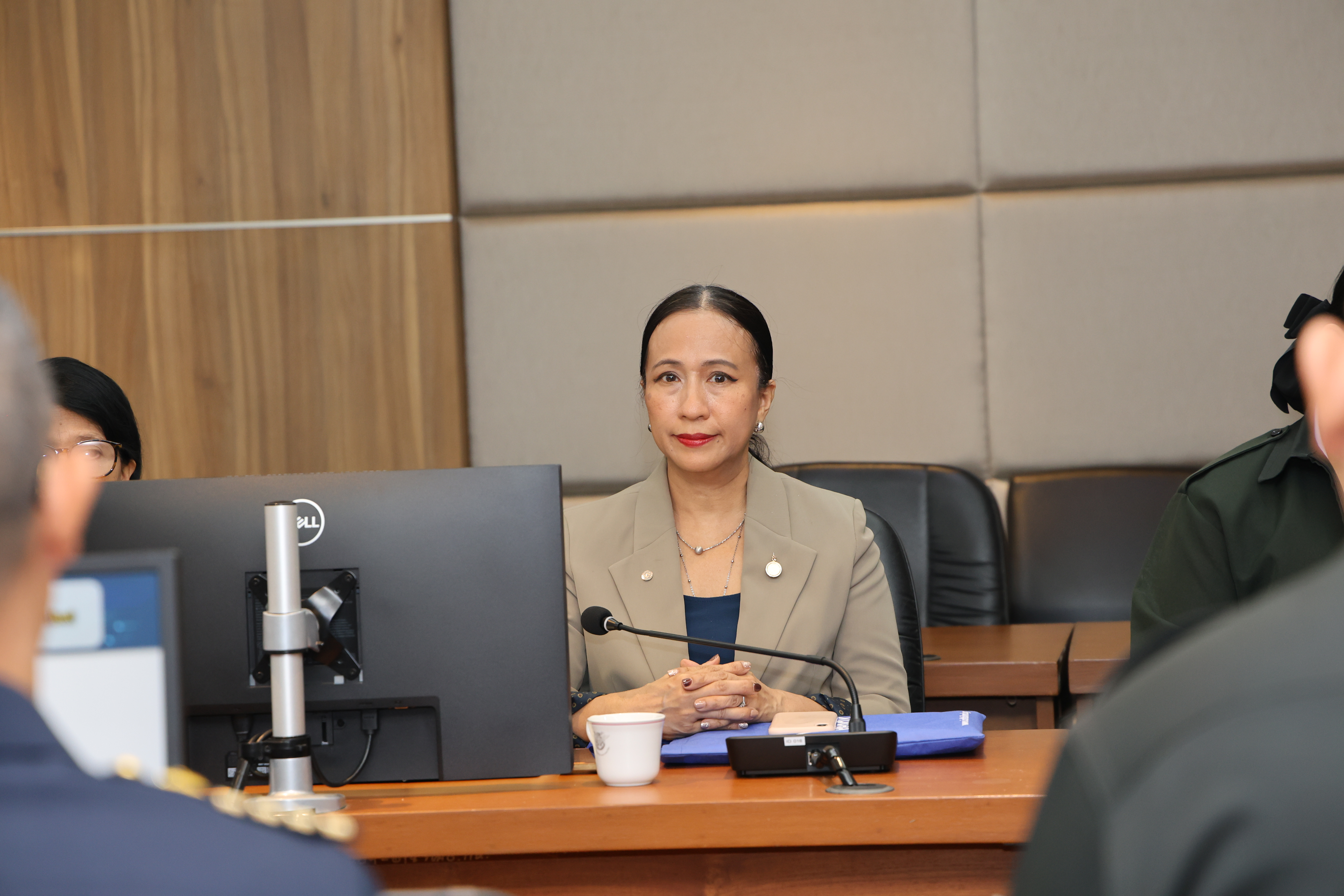 ประชุมหารือเพื่อเตรียมรับมอบงานฯ