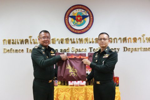 รับมอบเครื่อง อุปโภค บริโภค ศดท.ทสอ.กห.